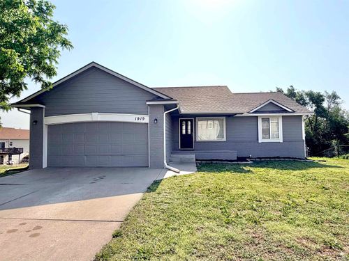 1919 Ehlers Ct, Junction City, KS, 66441-1920 | Card Image
