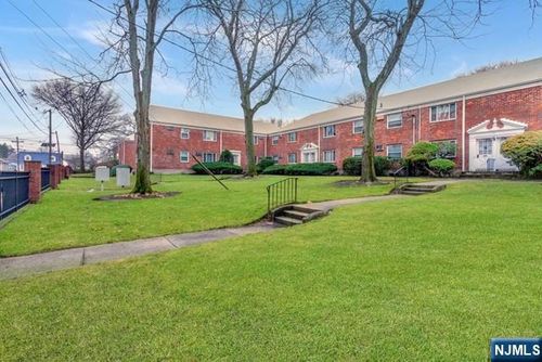 50 S 1st St, Bergenfield, NJ, 07621-2455 | Card Image