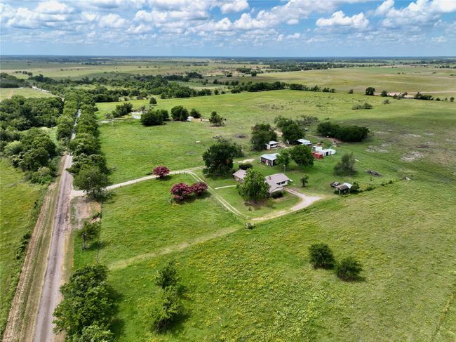 2247 Lcr 654, Home with 4 bedrooms, 2 bathrooms and null parking in Thornton TX | Image 5