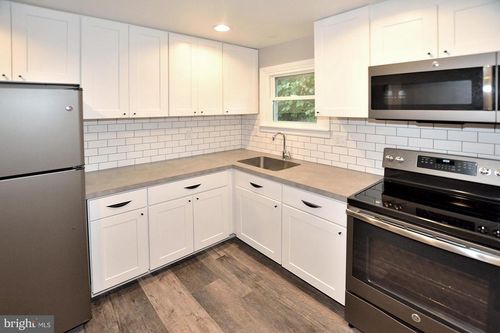 apt-3-229 N Kent St, CHESTERTOWN, MD, 21620-1300 | Card Image