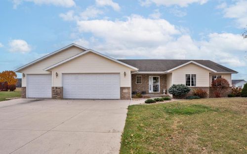 373 Ridgeway Drive, BRILLION, WI, 54110 | Card Image