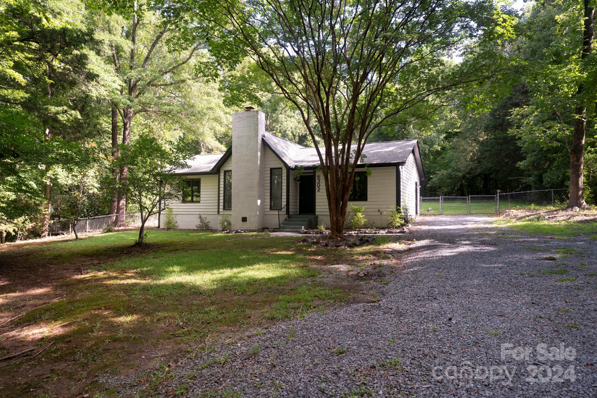 Saddlewood Dr, Waxhaw, NC 28173