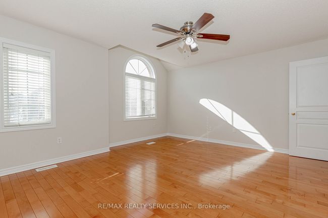 33 Leparc Rd, House other with 7 bedrooms, 5 bathrooms and 5 parking in Brampton ON | Image 33