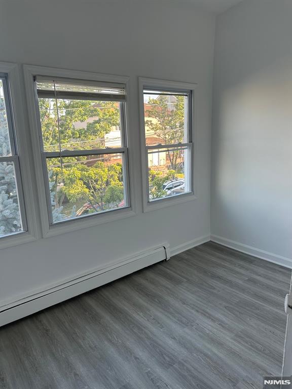 Residential Lease in Clifton 4