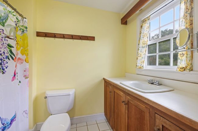 246 Windsor Rd, House other with 3 bedrooms, 3 bathrooms and null parking in Hillsborough NH | Image 36