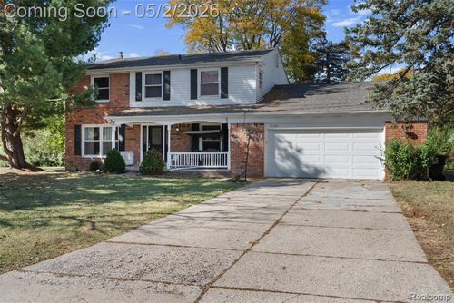 25633 Branchaster Rd, Farmington Hills, MI, 48336-1642 | Card Image