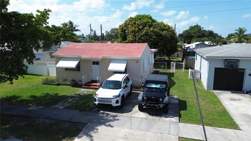 2447 Arthur St, Hollywood, FL, 33020-3009 | Card Image