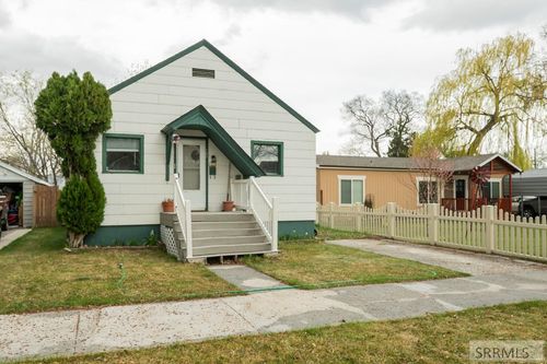 157 Whittier St, Idaho Falls, ID, 83402-2206 | Card Image