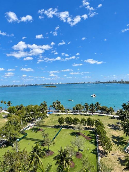 612-1800 N Bayshore Dr, Miami, FL, 33132-3251 | Card Image