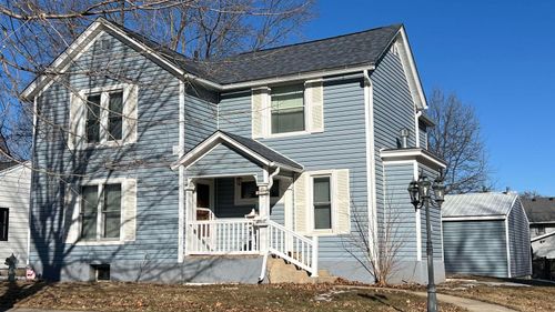 423 W Spring St, New Hampton, IA, 50659-1621 | Card Image