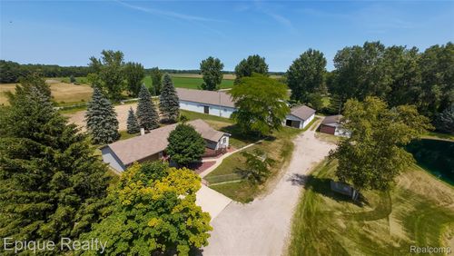 50 Schmidt Rd, Kawkawlin, MI, 48631-9726 | Card Image