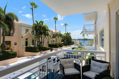 210-250 Bradley Pl, Palm Beach, FL, 33480-3767 | Card Image