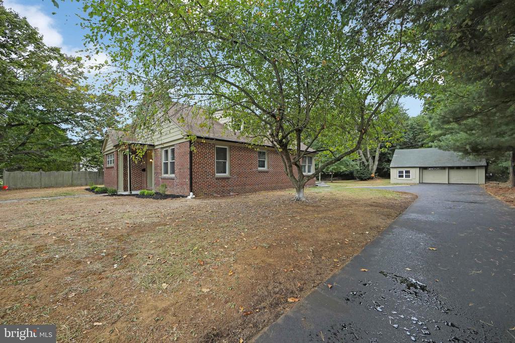 Academy St, Clayton, NJ 08312