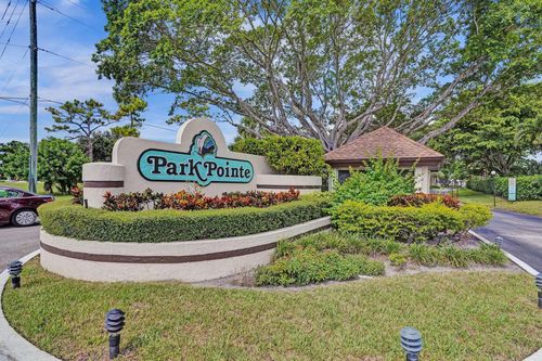 3068 Lucerne Park Dr, Greenacres, FL, 33467-2019 | Card Image