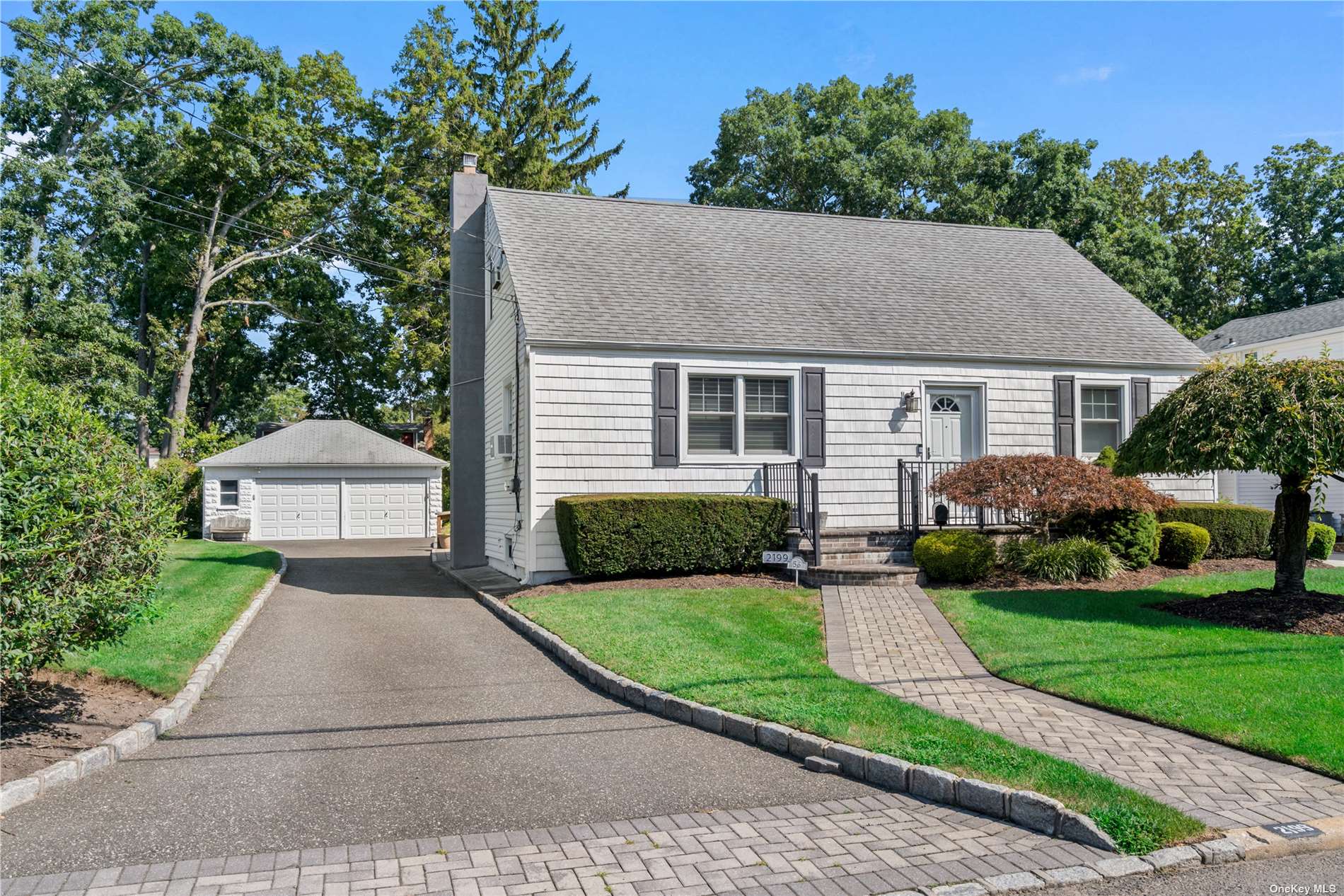 Sherman Ave, Merrick, NY 11566