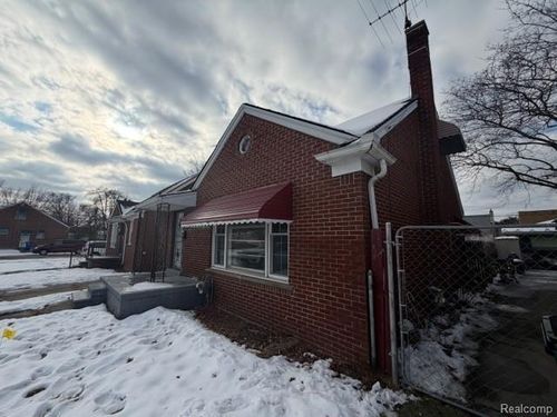 7611 Braile St, Detroit, MI, 48228-3227 | Card Image