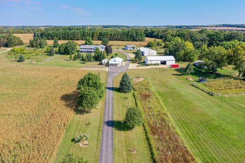 9702 W State Road 81, NEWARK, WI, 53511 | Card Image