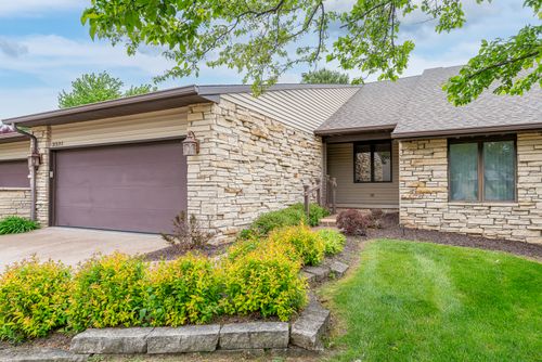 0-3321 E Ridge Pl, Bettendorf, IA, 52722-5380 | Card Image