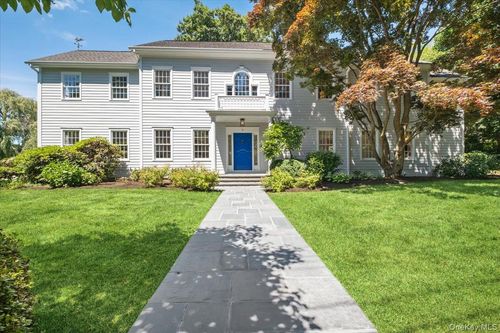 3 Oak Ln, Larchmont, NY, 10538-3917 | Card Image