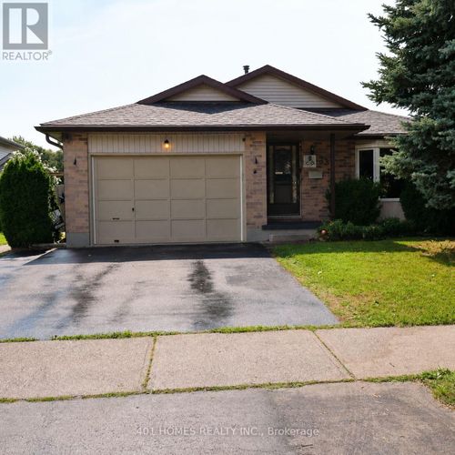 239 Saddy Ave, London, ON, N5V3V6 | Card Image