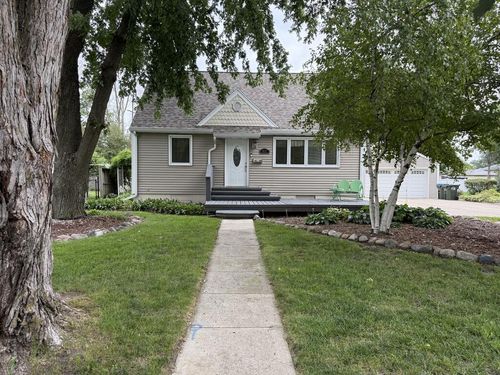 1127 Cooper Dr, Fort Dodge, IA, 50501-2149 | Card Image