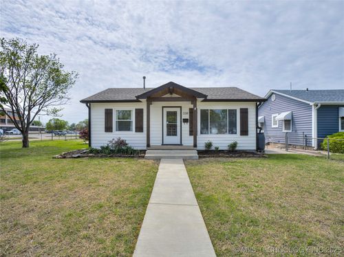 338 45th Pl, Tulsa, OK, 74105-4504 | Card Image