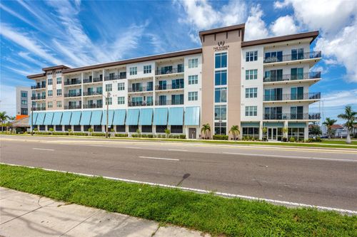 305-300 150th Ave, MADEIRA BEACH, FL, 33708-2010 | Card Image