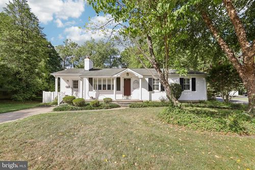 2401 Chetwood Cir, LUTHERVILLE TIMONIUM, MD, 21093-2528 | Card Image