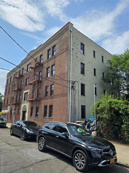145 W Sidney Ave, Mount Vernon, NY, 10550-1977 | Card Image