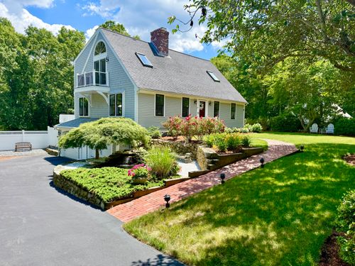 27 Crestview Dr, East Sandwich, MA, 02537-1402 | Card Image