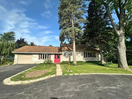 118 S 13th St, Chesterton, IN, 46304-2102 | Card Image