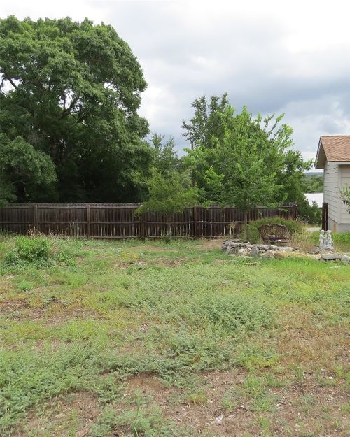 49 El Camino Real, Wimberley, TX, 78676-3441 | Card Image