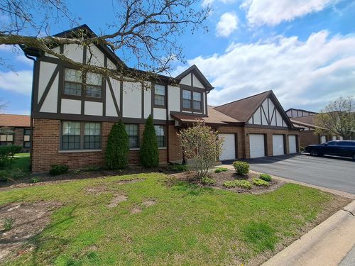 2c-216 Stoneybrook Ln, Bloomingdale, IL, 60108-3510 | Card Image