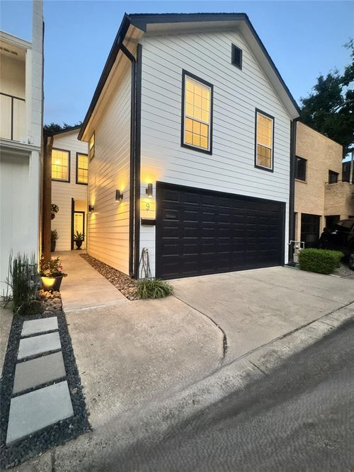 9-516 S Post Oak Ln, Houston, TX, 77056-1440 | Card Image