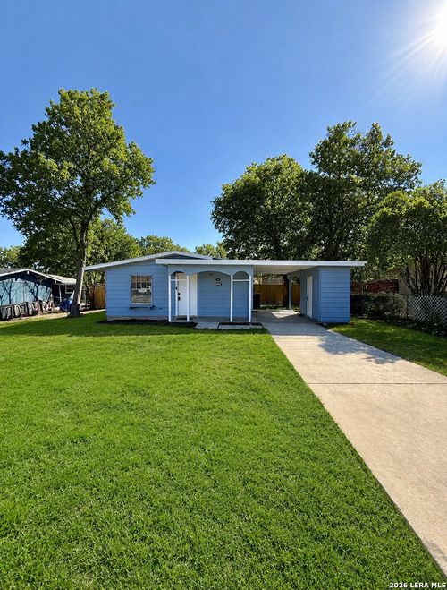 5846 Castle Lk, San Antonio, TX, 78218-4122 | Card Image