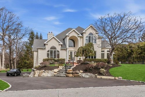 1 Kistela Ct, Northport, NY, 11768-2444 | Card Image