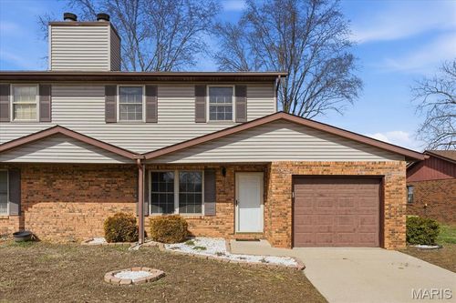 739 Oxen Dr, Belleville, IL, 62221-7908 | Card Image