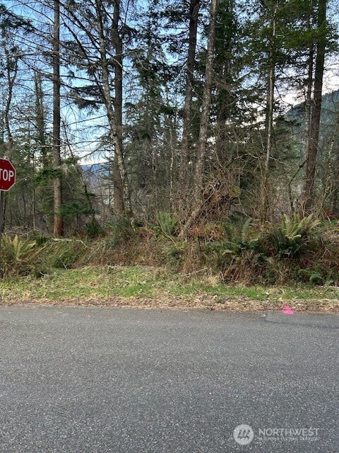 Land in North Bend