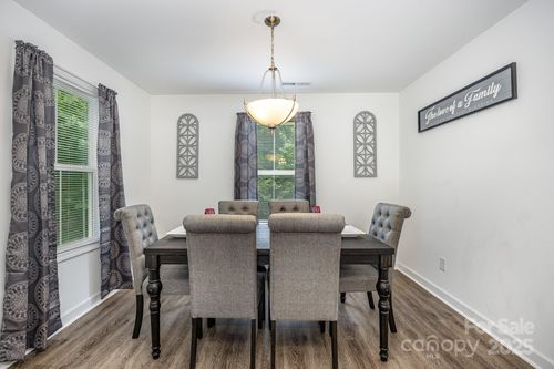 415 Pinecroft Ln, Spencer, NC, 28159-1725 | Card Image