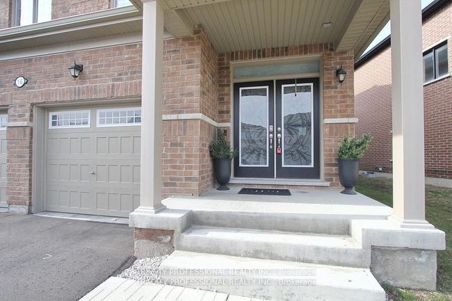 16 Dolucci Cres, House other with 4 bedrooms, 3 bathrooms and 2 parking in Brampton ON | Image 7
