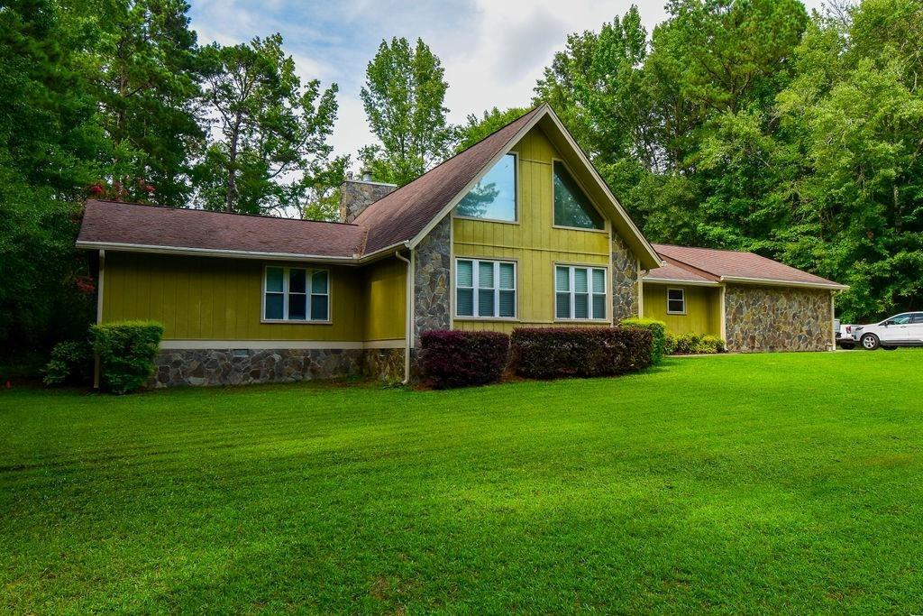 Mapledale Trl, Sharpsburg, GA 30277