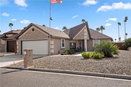 607 Lake View Dr, Mission, TX, 78572-7755 | Card Image