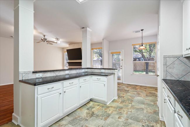 Open kitchen/living area | Image 23