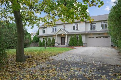 2135 Lakeshore Rd W, House other with 4 bedrooms, 5 bathrooms and 10 parking in Oakville ON | Image 1