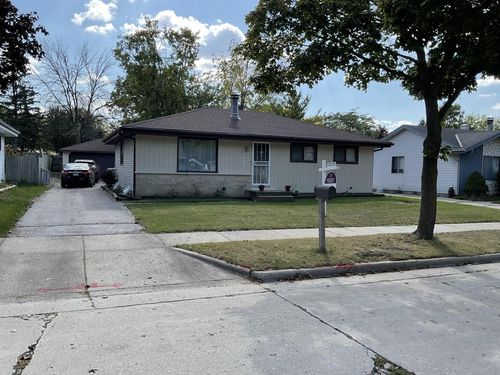 10409 W Villa Avenue, Milwaukee, WI, 53224 | Card Image