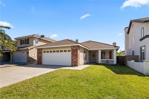 15001 Roundup, Fontana, CA, 92336 | Card Image