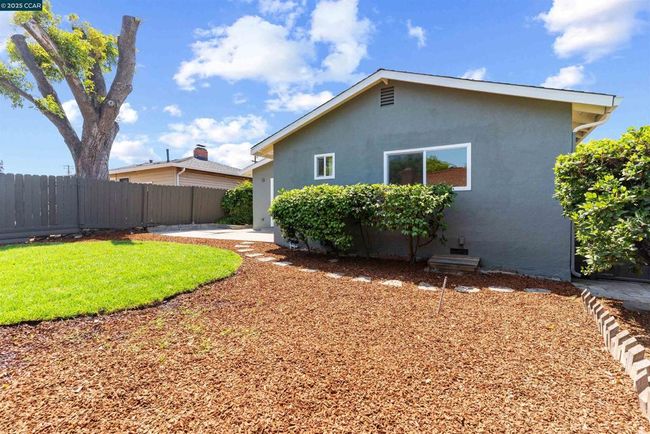 102 W 15 Th St, House other with 3 bedrooms, 2 bathrooms and 2 parking in Antioch CA | Image 29