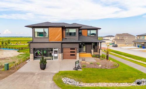 147 Siltstone Place, Balzac, AB, T4B5T6 | Card Image