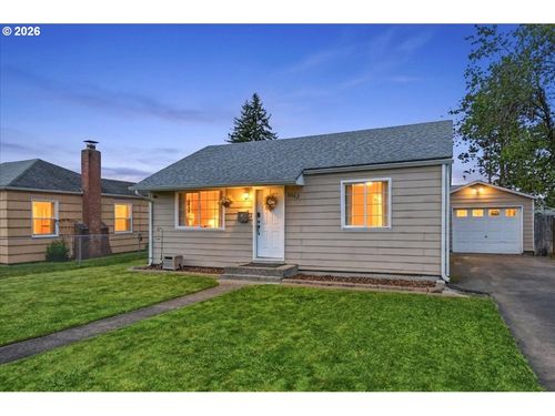3042 Field St, LONGVIEW, WA, 98632-2744 | Card Image