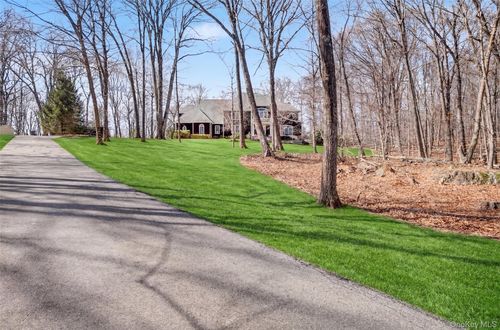 1359 Rustic Ridge Court, Yorktown, NY, 10598 | Card Image